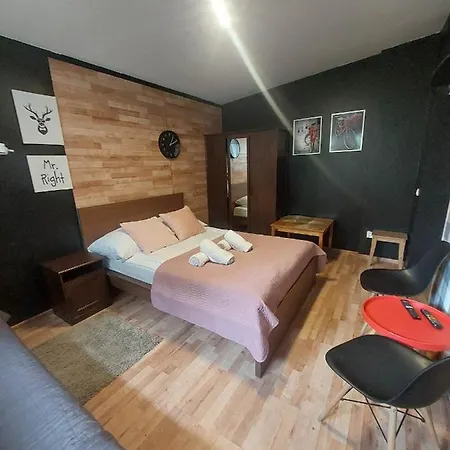 Apartment Funky Garage